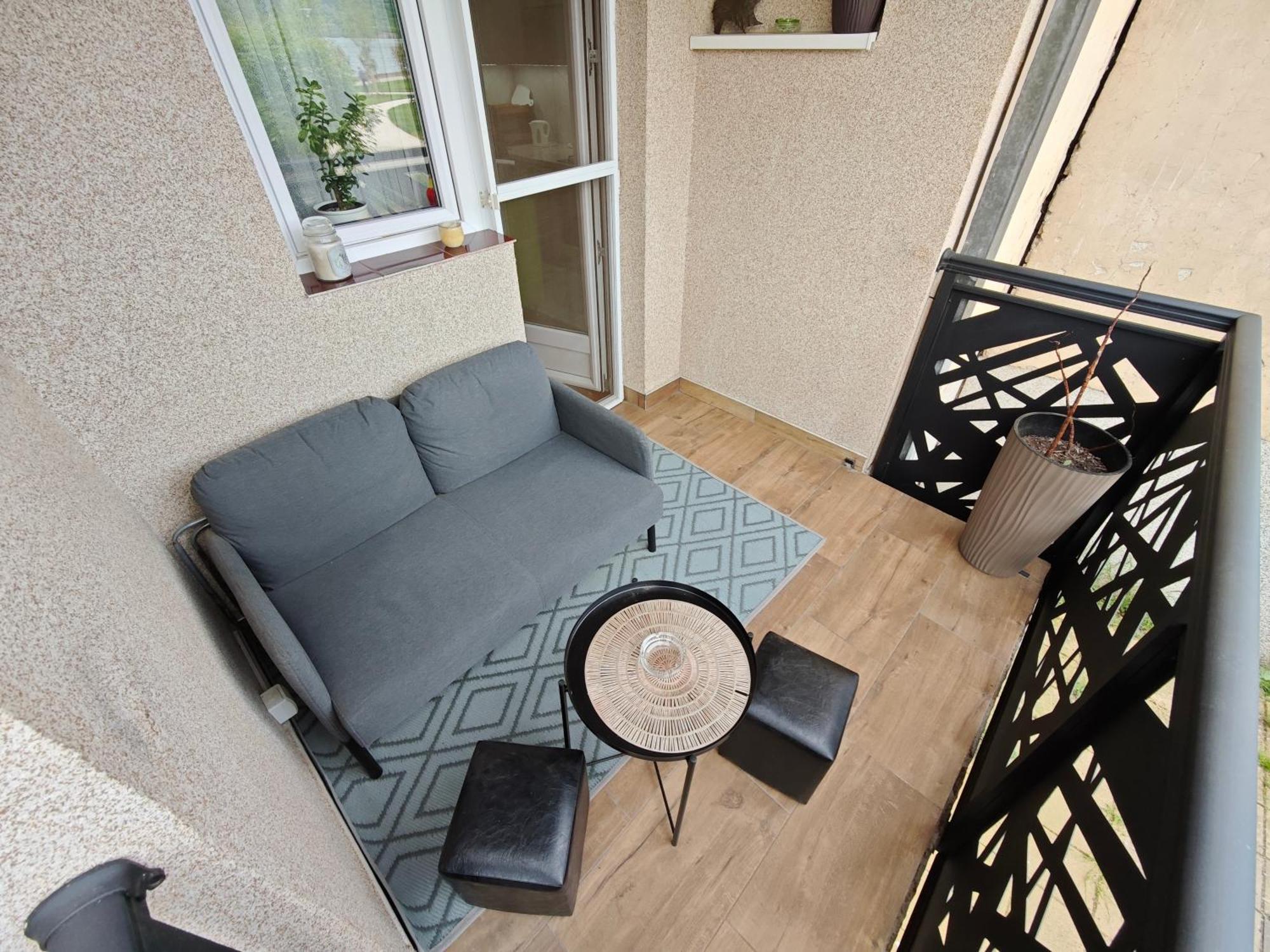Apartman Julija Donji Milanovac Exterior foto