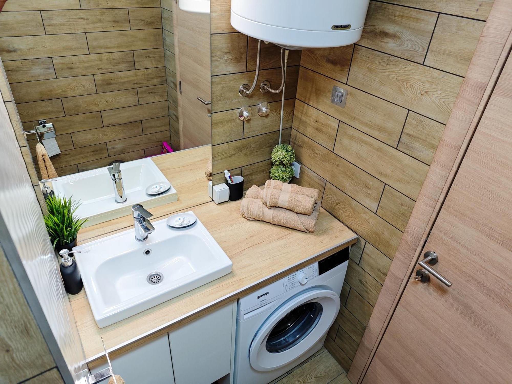 Apartman Julija Donji Milanovac Exterior foto