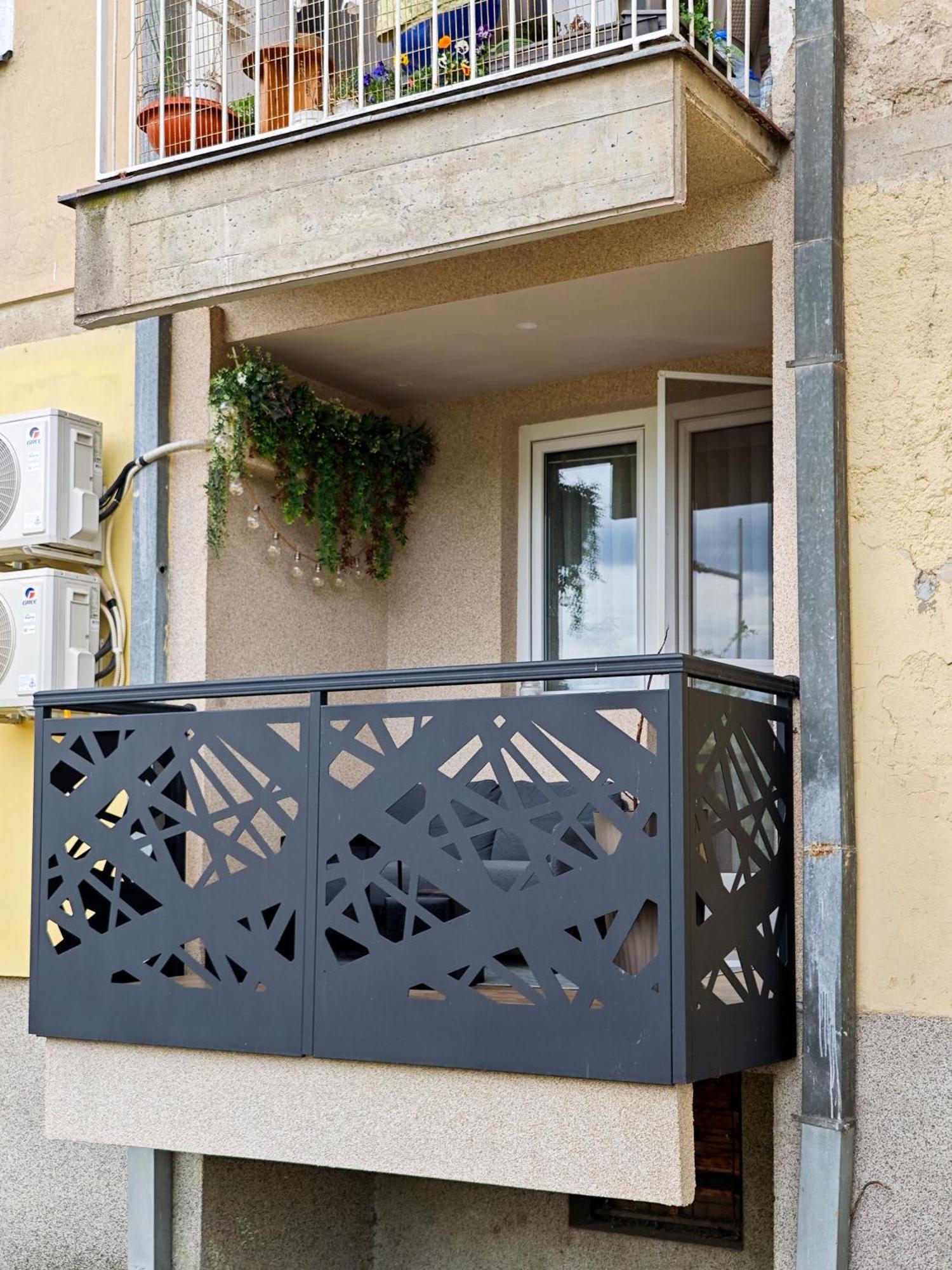 Apartman Julija Donji Milanovac Exterior foto